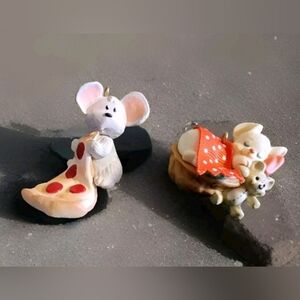 Hallmark Ornaments 1984 1990 Napping Mouse Pizza Mouse Set Of 2 Christmas Mice